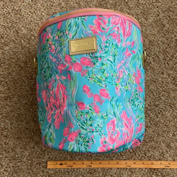 🎉2X Host Pick!🎉 NWT Lilly Pulitzer Beach Cooler - Best Fishes - Picture 3 of 9